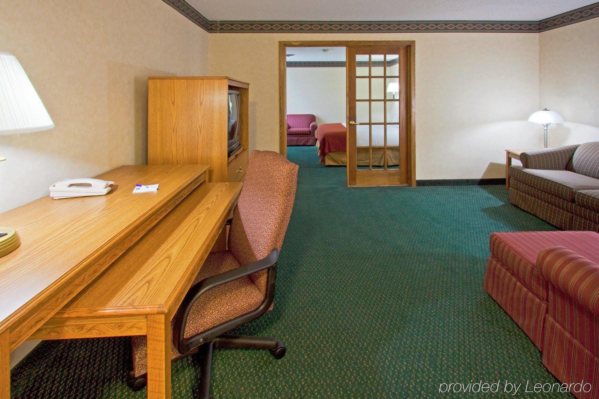 Country Inn & Suites By Radisson, Mishawaka, In South Bend Room photo